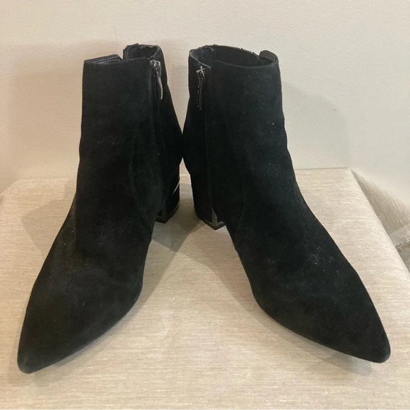 STEVE MADDEN  Sz 9.5 Bennet Suede Pointy Toe Cage Heel Ankle Booties - Picture 3 of 12